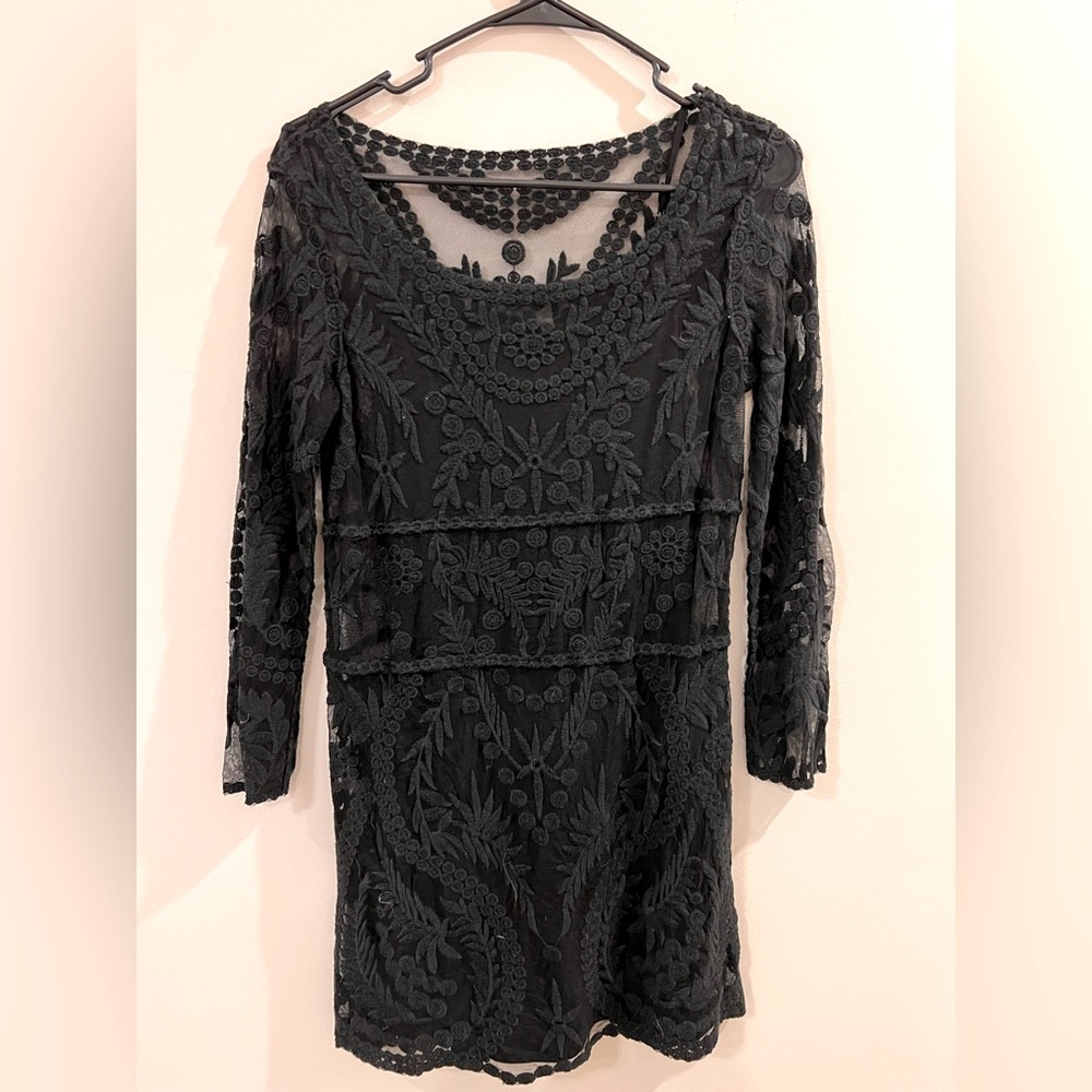 Black lace dress